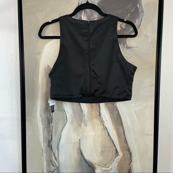 Sequin Hearts Black Cropped Sleeveless Party Top - Picture 5 of 6